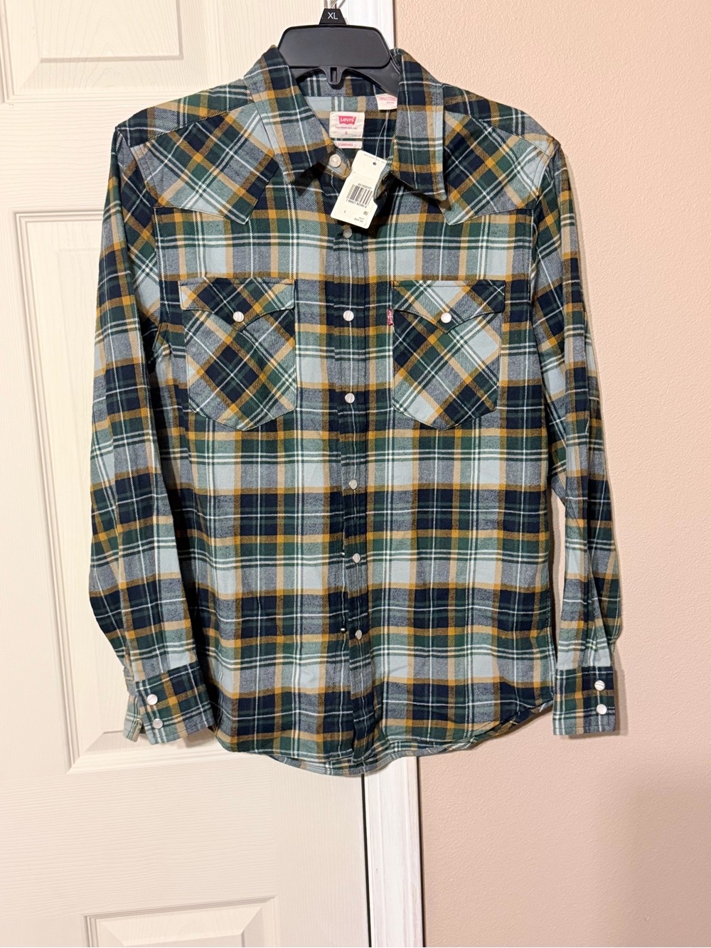 Levi's Men's Blue & Green Plaid Button-Up Shirt